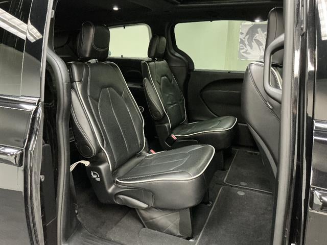 2024 Chrysler Pacifica Limited AWD