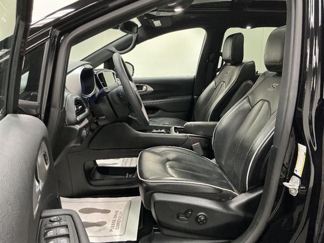 2024 Chrysler Pacifica Limited AWD