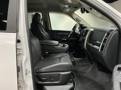2017 RAM 2500 Laramie Crew Cab 4x4 6'4" Box