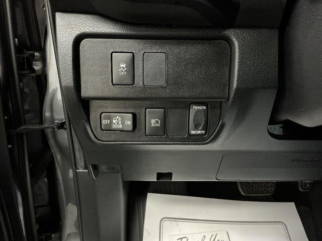 2021 Toyota Tacoma SR V6